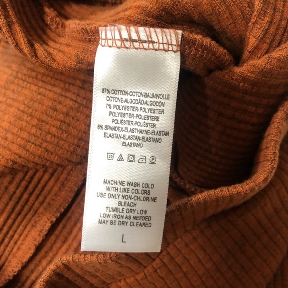 Free People Hot Shorts - Picture 5 of 5